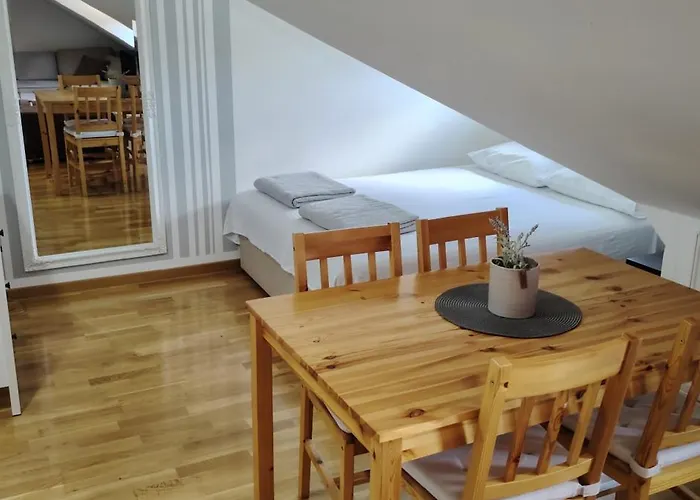 아파트 Srna 즐라티보